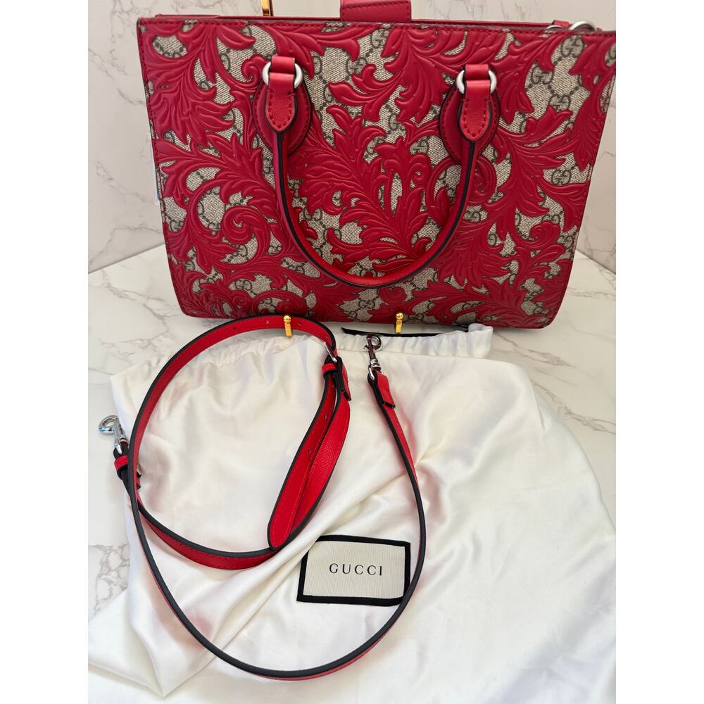 Gucci GG Supreme Canvas Arabesque Tote Bag